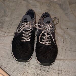 Nike Women’s Black and Gray Sneakers